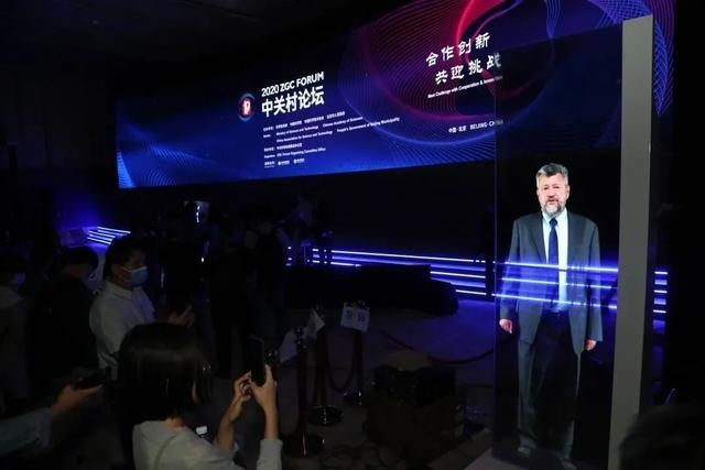 55寸豎向2X1透明oled屏拼接